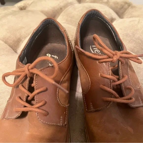 FLEXI TAN DRESS SHOES - Picture 10 of 14